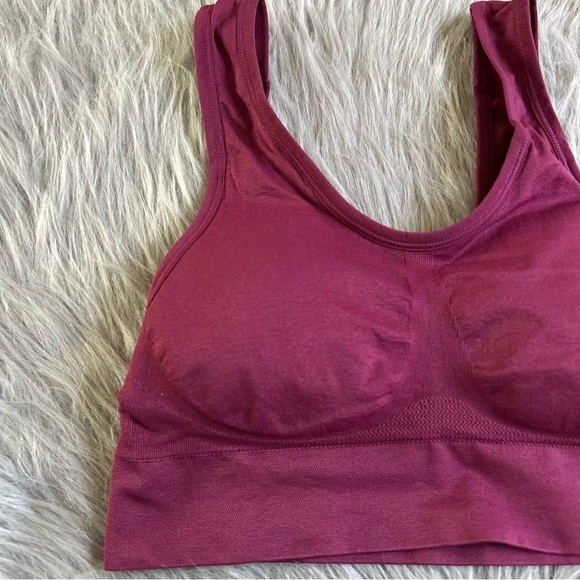 Secret Treasures Comfy Wirefree Bra Womens Size Medium Pull Over Wireless - Picture 2 of 4